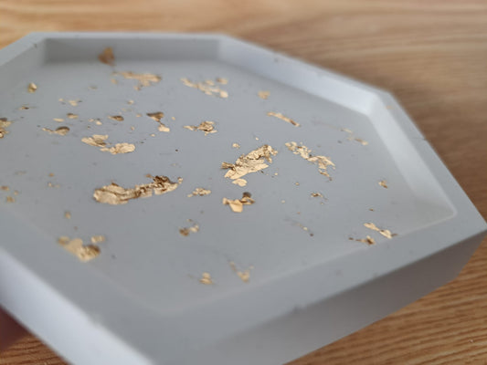 Dekoschale Hexagon Design gold