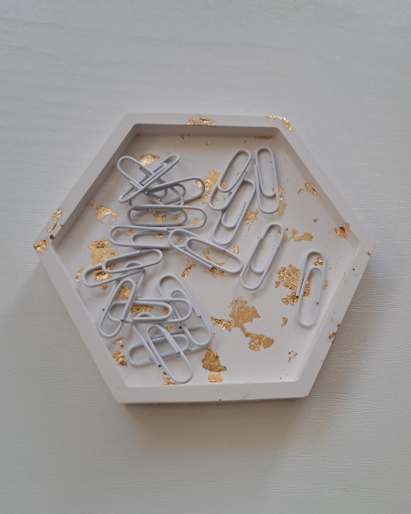 Dekoschale Hexagon Design gold