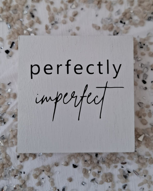 Holzschild imperfect