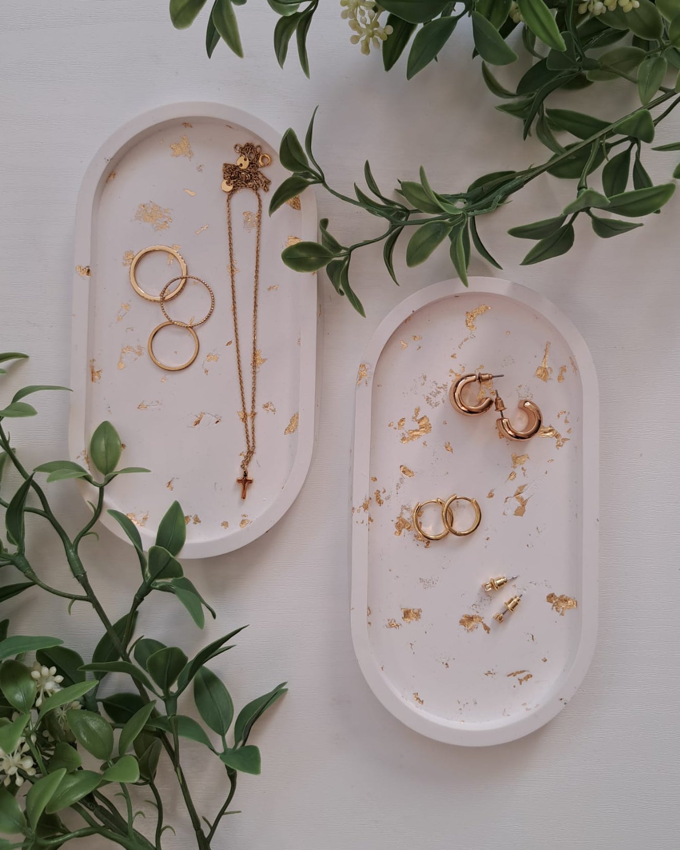 Ovale Dekoschale gold